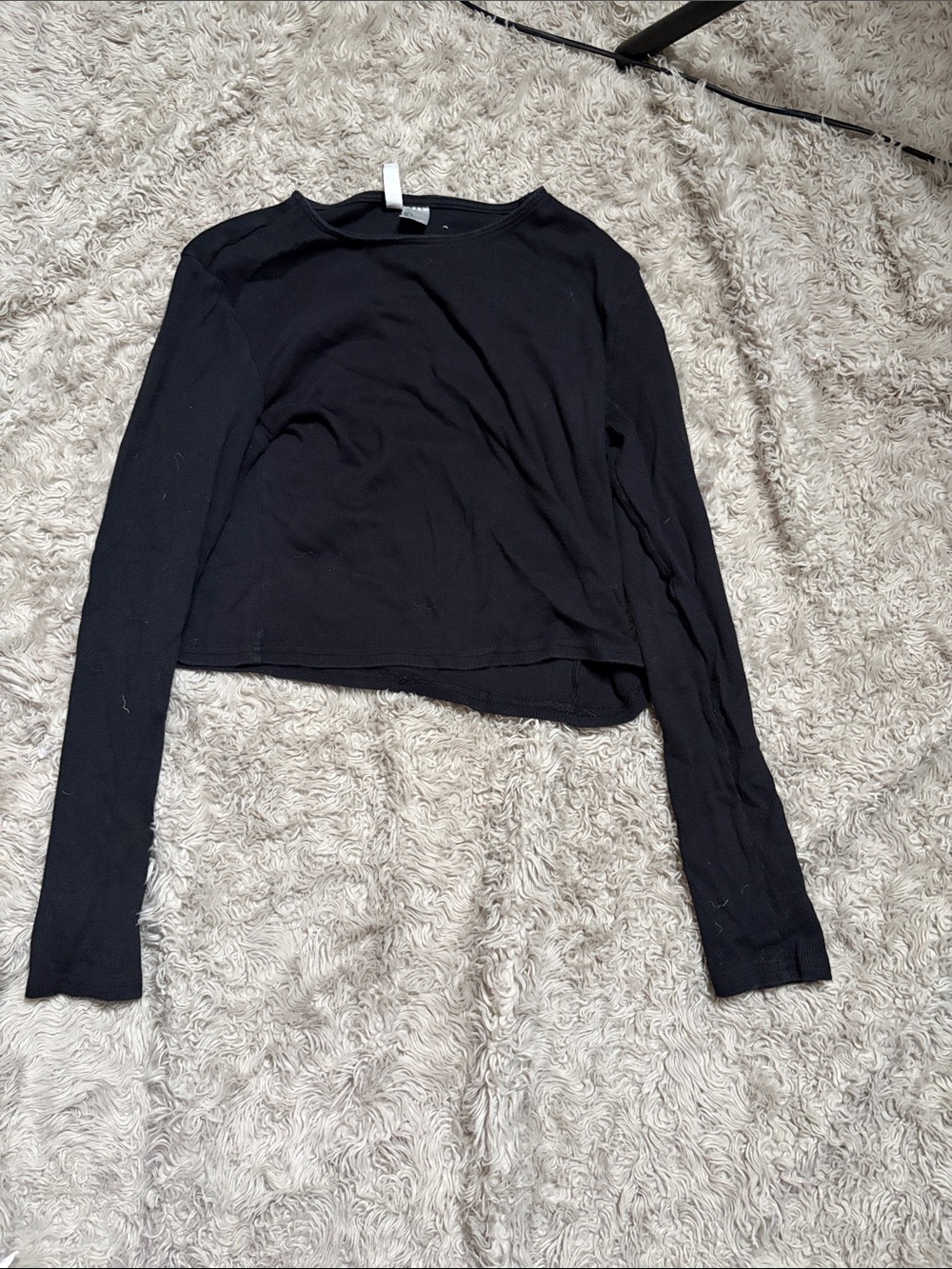 Divided Black Long-Sleeve Cropped Crewneck Top
